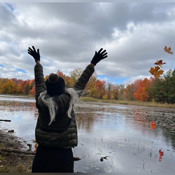 Meet your Posher, E🌸 - Picture 10 of 15